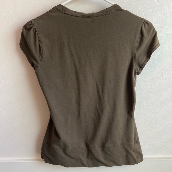 Lole Army Green Scoop Neck Short Sleeve Shirt - Picture 2 of 6